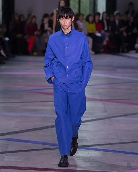 Look N°48 « UNSTILL » By SHIATZY CHEN