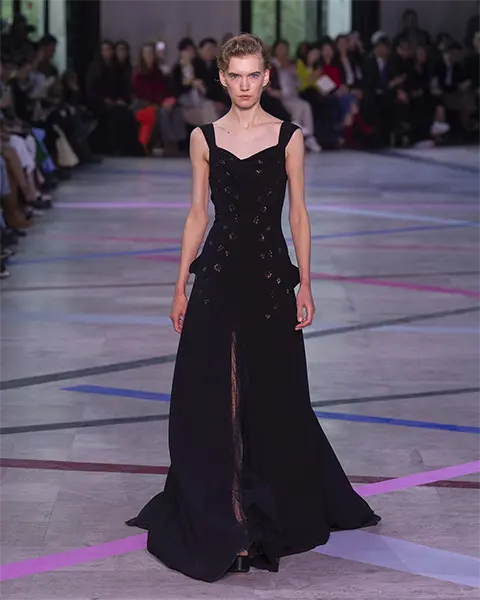 Look N°60 « UNSTILL » By SHIATZY CHEN