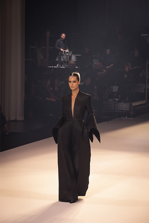 Look N°10 — Description of Look N°10 by STÉPHANE ROLLAND