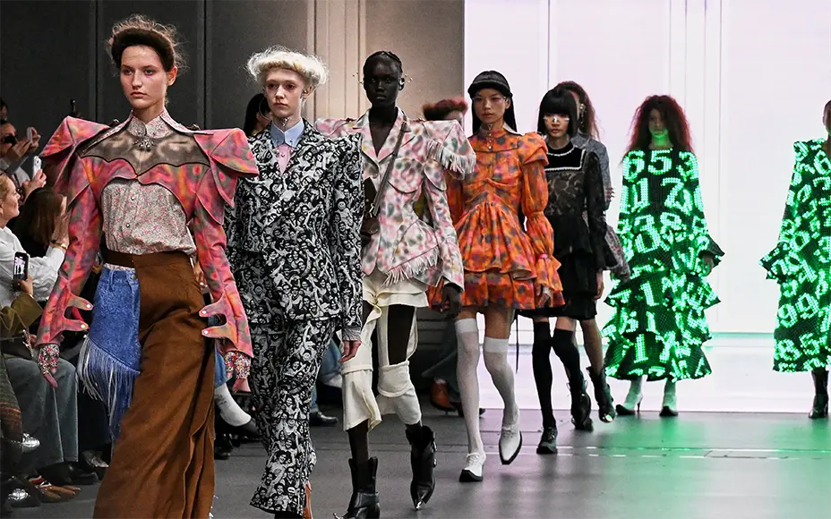 N°28 ANREALAGE AUTUMN/WINTER 2026–27 COLLECTION “GHOST”