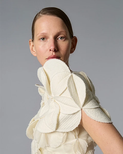 N°19 byFANG READY-TO-WEAR