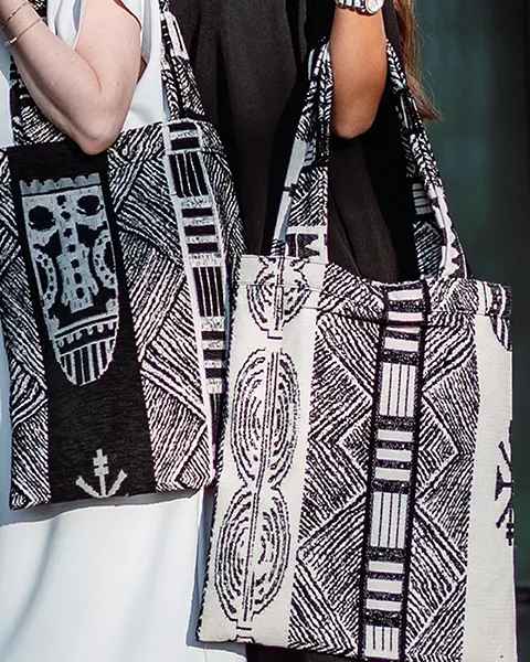 Editorial slide from Woven Stories — Darí Textil 2026 by Darya Pronyushkina.