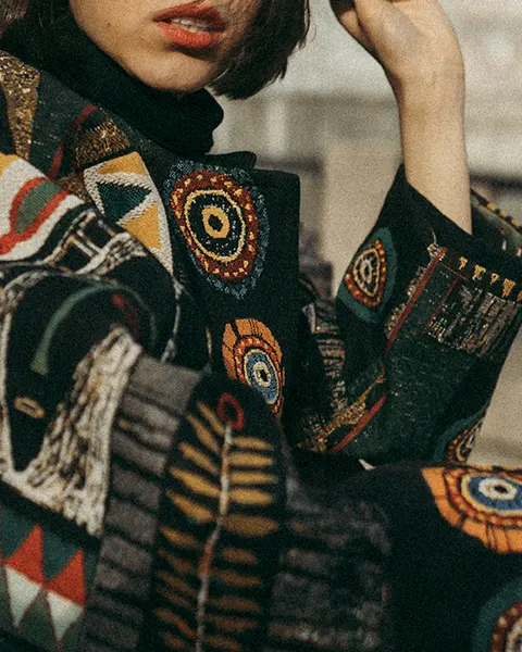 Editorial slide from Woven Stories — Darí Textil 2026 by Darya Pronyushkina.