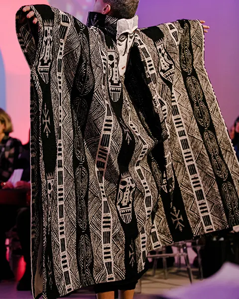 Editorial slide from Woven Stories — Darí Textil 2026 by Darya Pronyushkina.