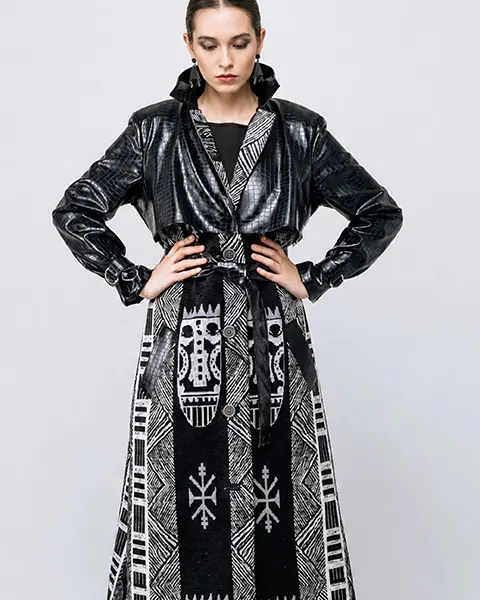 Editorial slide from Woven Stories — Darí Textil 2026 by Darya Pronyushkina.