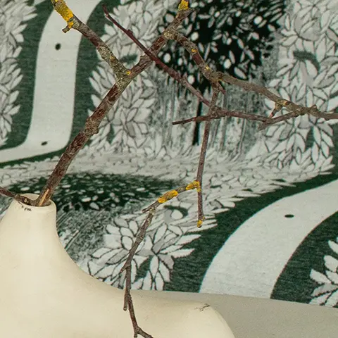 Editorial slide from Woven Stories — Darí Textil 2026 by Darya Pronyushkina.