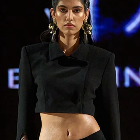 Look N°1 from Eva Minge's The Seven Contemporary Sins Couture Autumn/Winter 2026–2027 collection, presented during Paris Haute Couture Week.