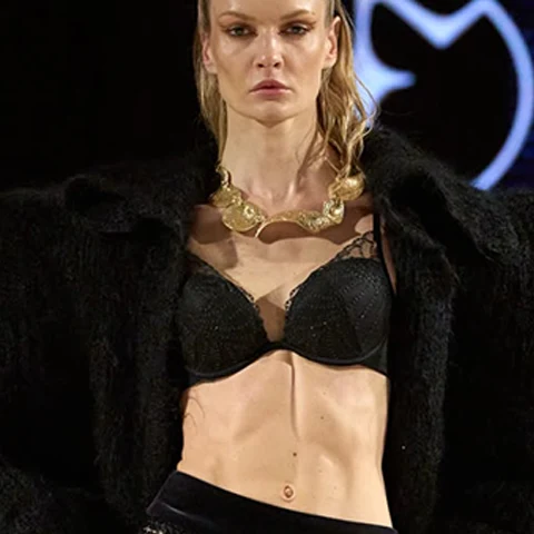 Look N°19 from Eva Minge's The Seven Contemporary Sins Couture Autumn/Winter 2026–2027 collection, presented during Paris Haute Couture Week.