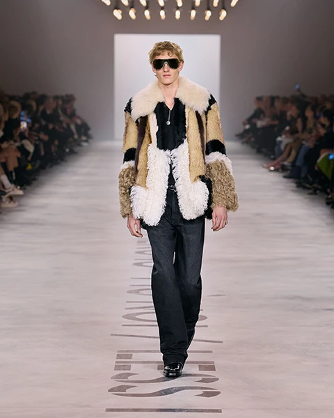 N°38 FENDI
