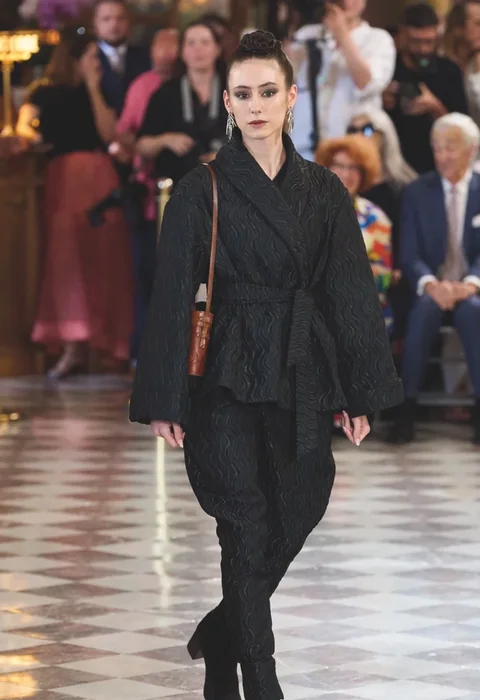 Franck Sorbier — Le Parfum des Globe Trotteuses — Haute Couture Winter 2026–2027 — Look N°2