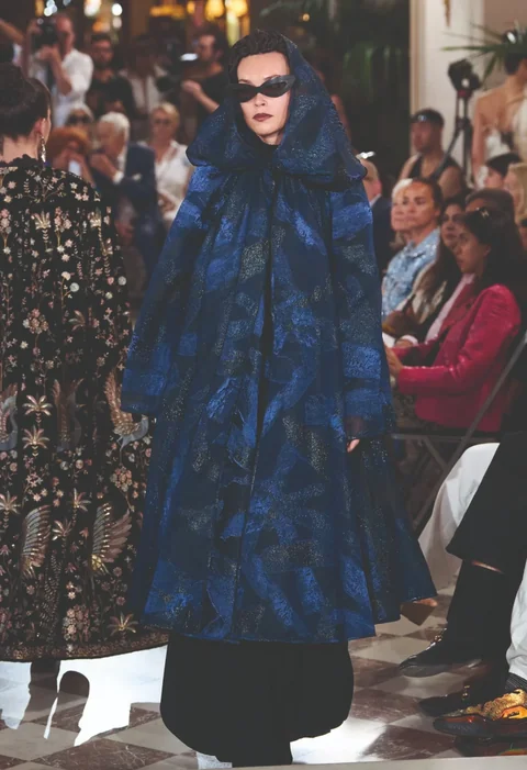 Franck Sorbier — Le Parfum des Globe Trotteuses — Haute Couture Winter 2026–2027 — Look N°20