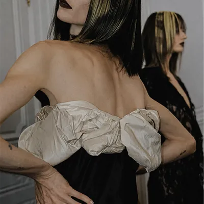 N°3 BACKSTAGE