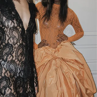 N°22 BACKSTAGE