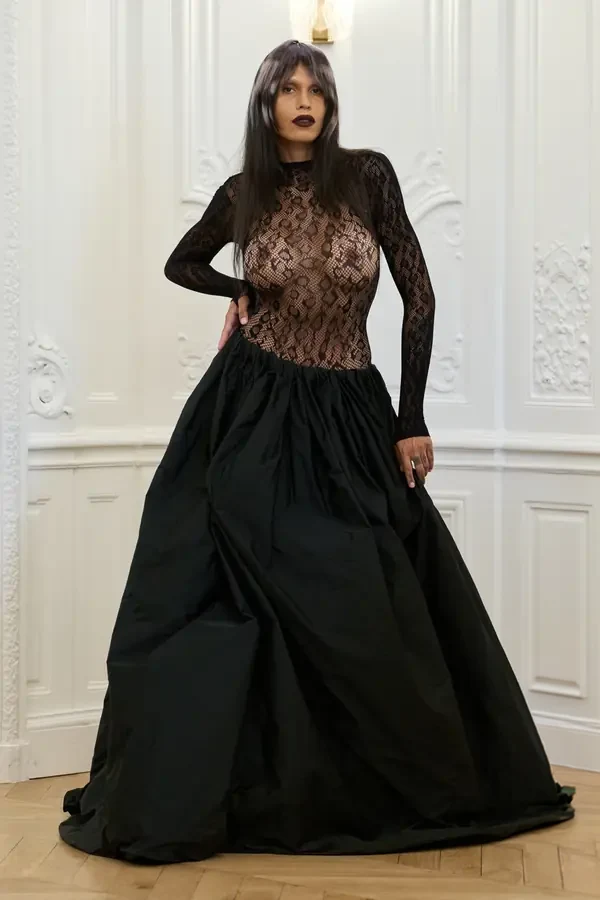 N°6 Peet Dullaert Fall/Winter 2026 Couture runway look