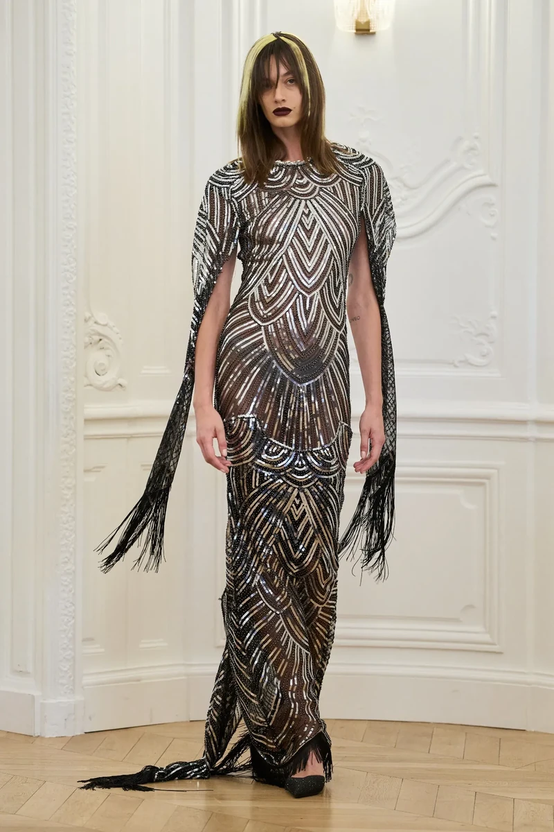 N°20 Peet Dullaert Fall/Winter 2026 Couture runway look