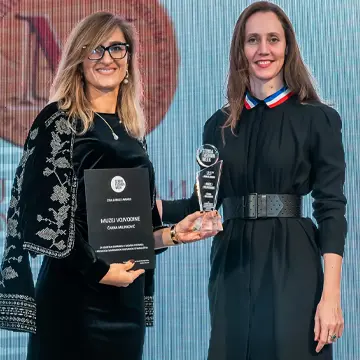 No.3 CHRISTELLE SANTABARBARA