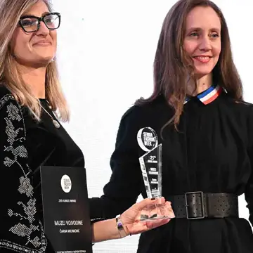 No.4 CHRISTELLE SANTABARBARA