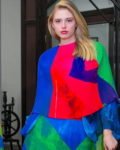 N°4 EDUARDO PÉREZ GONZÁLEZ OCANTOS — A KALEIDOSCOPE OF COLOUR AND CREATIVE FREEDOM