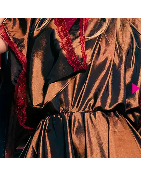 N°9 SORO - The Art of Wearing a Message