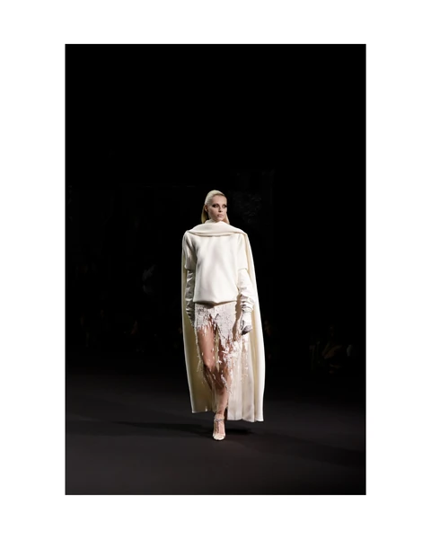 Look N°2 from the STÉPHANE ROLLAND Haute Couture Fall/Winter 2026–2027 collection.