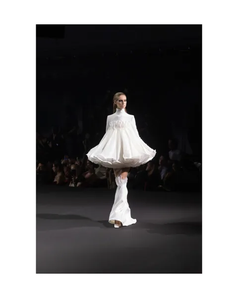 Look N°11 from the STÉPHANE ROLLAND Haute Couture Fall/Winter 2026–2027 collection.