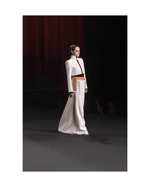 Look N°23 from the STÉPHANE ROLLAND Haute Couture Fall/Winter 2026–2027 collection.