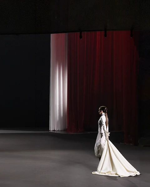 Look N°1 from the STÉPHANE ROLLAND Haute Couture Fall/Winter 2026–2027 collection.