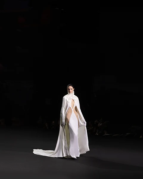 Look N°19 from the STÉPHANE ROLLAND Haute Couture Fall/Winter 2026–2027 collection.