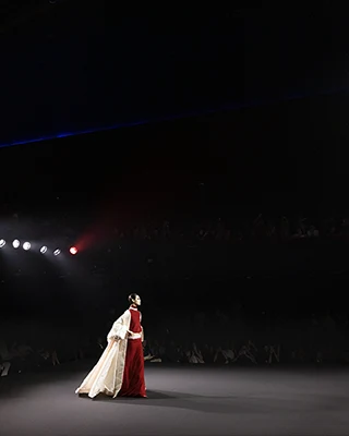 Look N°15 from the STÉPHANE ROLLAND Haute Couture Fall/Winter 2026–2027 collection during Paris Haute Couture Week.
