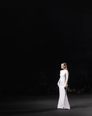 Look N°20 from the STÉPHANE ROLLAND Haute Couture Fall/Winter 2026–2027 collection during Paris Haute Couture Week.