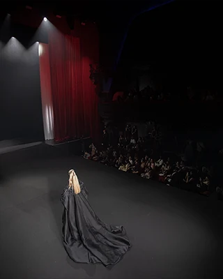 Look N°32 from the STÉPHANE ROLLAND Haute Couture Fall/Winter 2026–2027 collection during Paris Haute Couture Week.