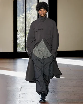 N°11 UJOH ANTITHESIS