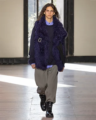 N°21 UJOH ANTITHESIS