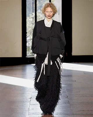 N°34 UJOH ANTITHESIS