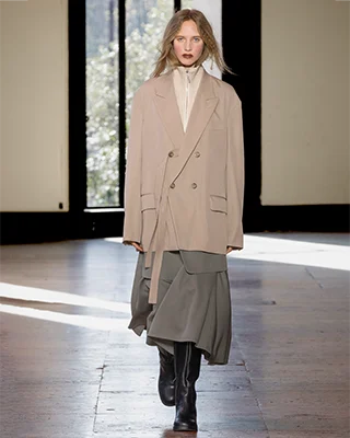 N°38 UJOH ANTITHESIS