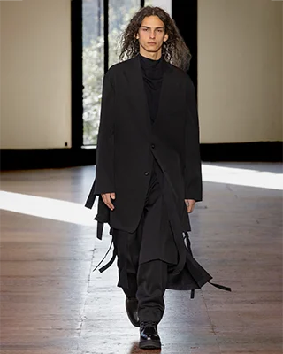 N°43 UJOH ANTITHESIS