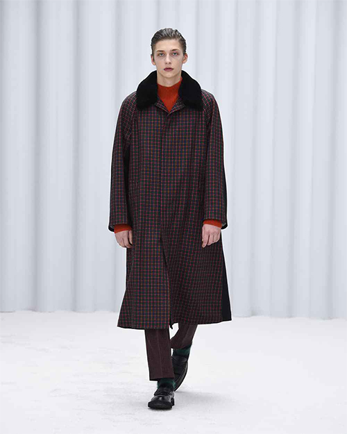 14 PAUL SMITH 2021 AUTUMN-WINTER MEN COLLECTION -  “New & Reixed Versions From Paul Smith Classics”