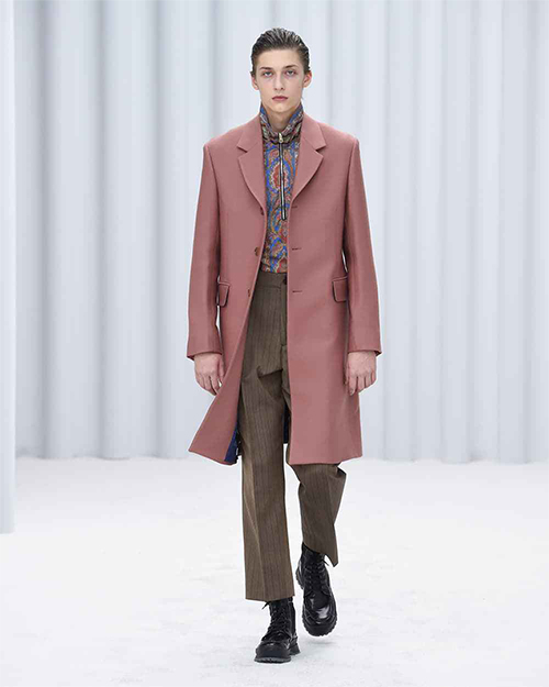 21 PAUL SMITH 2021 AUTUMN-WINTER MEN COLLECTION -  “New & Reixed Versions From Paul Smith Classics”