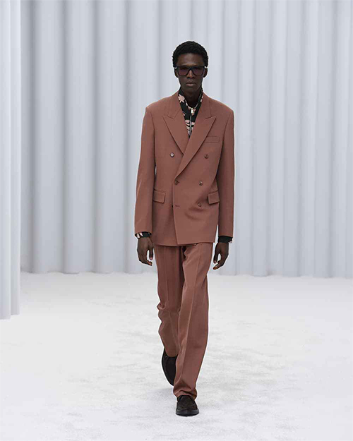 23 PAUL SMITH 2021 AUTUMN-WINTER MEN COLLECTION -  “New & Reixed Versions From Paul Smith Classics”