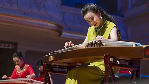 Look N°3 from Lu Jing - Soulful Ambassador of Chinese Musical Heritage