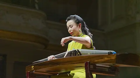 Look N°5 from Lu Jing - Soulful Ambassador of Chinese Musical Heritage