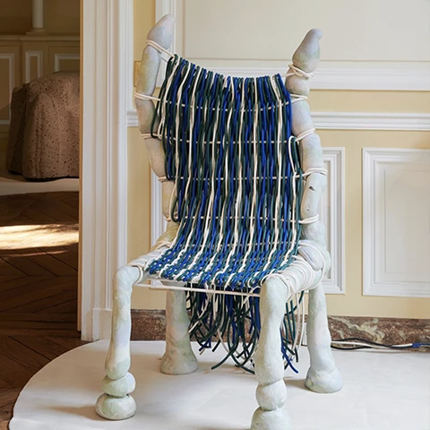 N°2 “TRÔNES 2” — The Seat of Power Reimagined