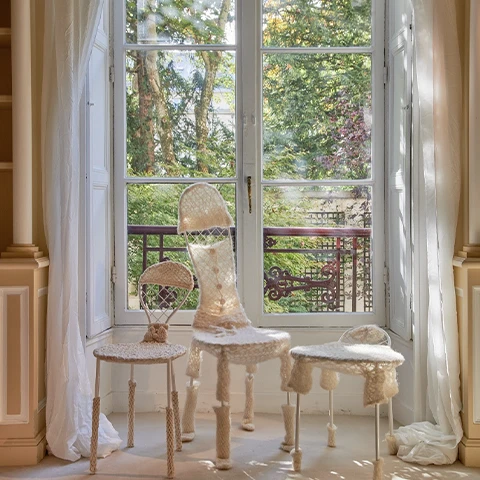 N°3 “TRÔNES 2” — The Seat of Power Reimagined