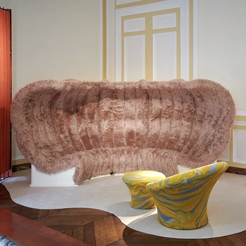 N°10 “TRÔNES 2” — The Seat of Power Reimagined