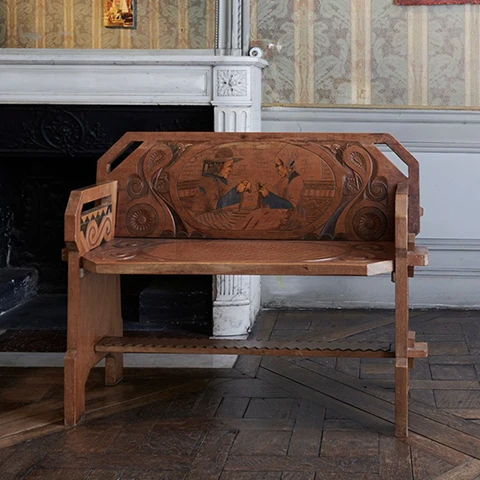 N°16 “TRÔNES 2” — The Seat of Power Reimagined