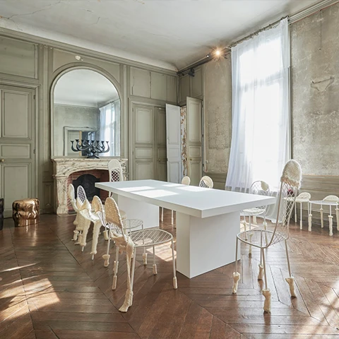 N°17 “TRÔNES 2” — The Seat of Power Reimagined