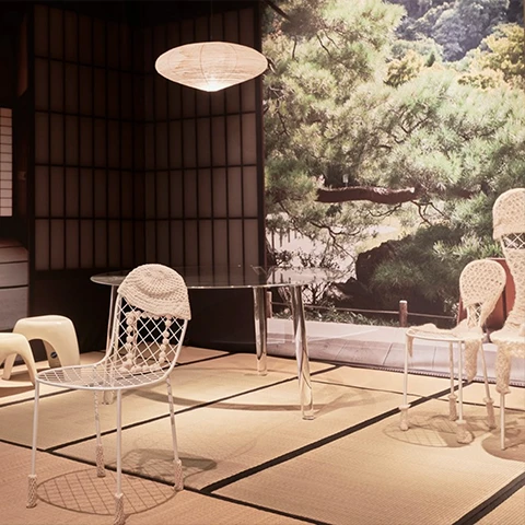 N°29 “TRÔNES 2” — The Seat of Power Reimagined