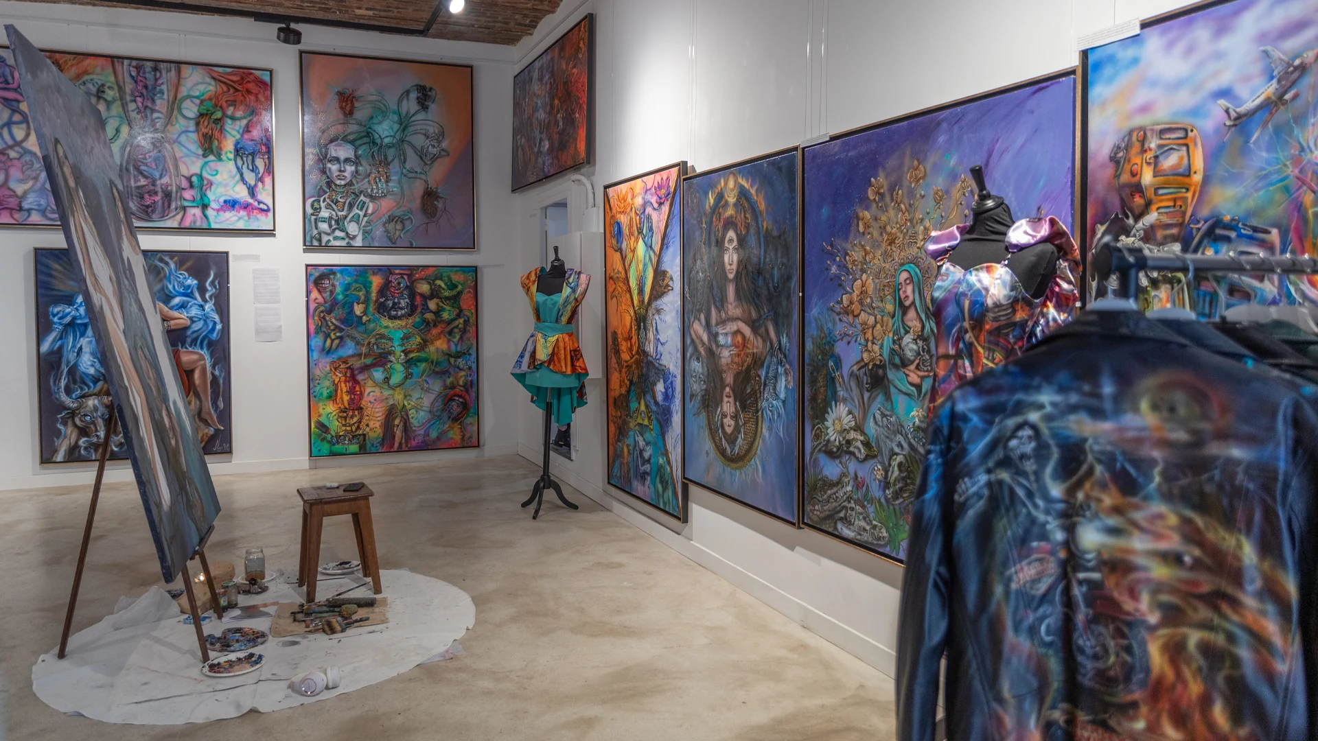 STUDIO