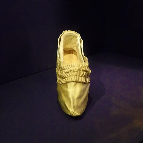 N°1 MARIE ANTOINETTE STYLE EXHIBITION