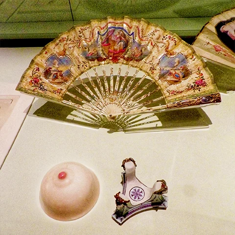 N°2 MARIE ANTOINETTE STYLE EXHIBITION